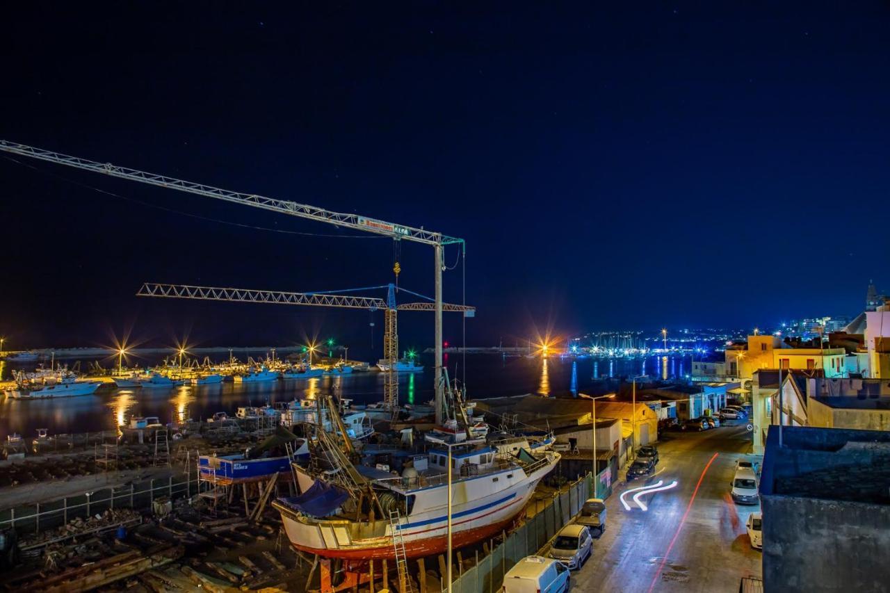 شاكا Vittoria Luxury Rooms المظهر الخارجي الصورة