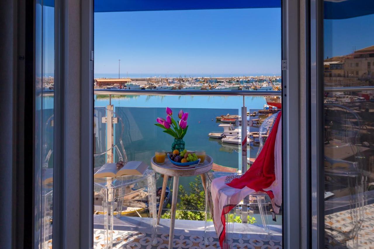 شاكا Vittoria Luxury Rooms المظهر الخارجي الصورة