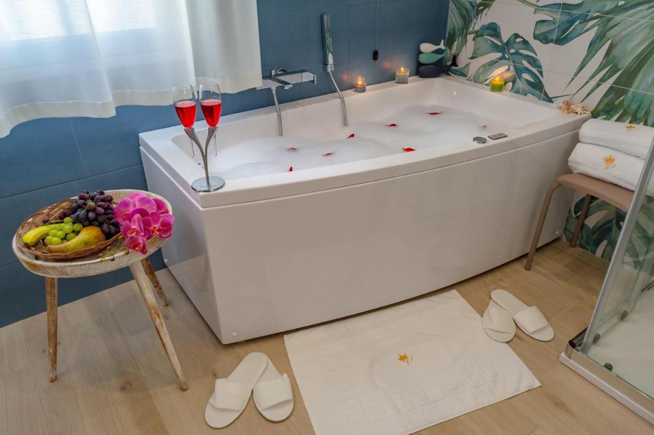 شاكا Vittoria Luxury Rooms المظهر الخارجي الصورة